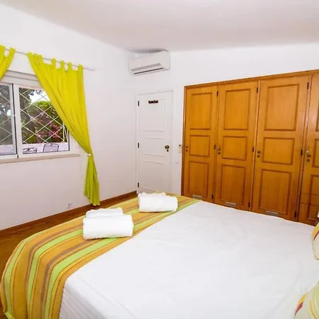 612 - Family Friendly 4 Bedroom Perfect For Families - Close To Amenities Villa Vale do Lobo