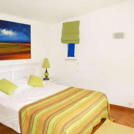 612 - Family Friendly 4 Bedroom Perfect For Families - Close To Amenities فيلة *